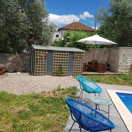 Guest house Domaine De La Quinta Fenix A Casinha Cerejeiras